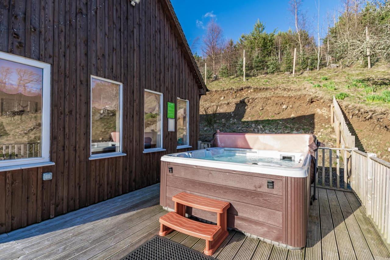 Stags View With Hot Tub Villa Blairgowrie and Rattray Exterior photo