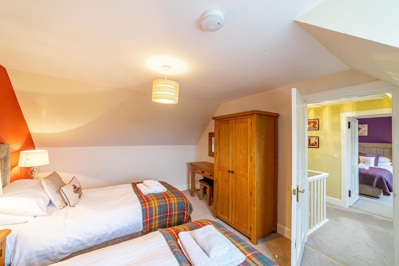 Stags View With Hot Tub Villa Blairgowrie and Rattray Exterior photo