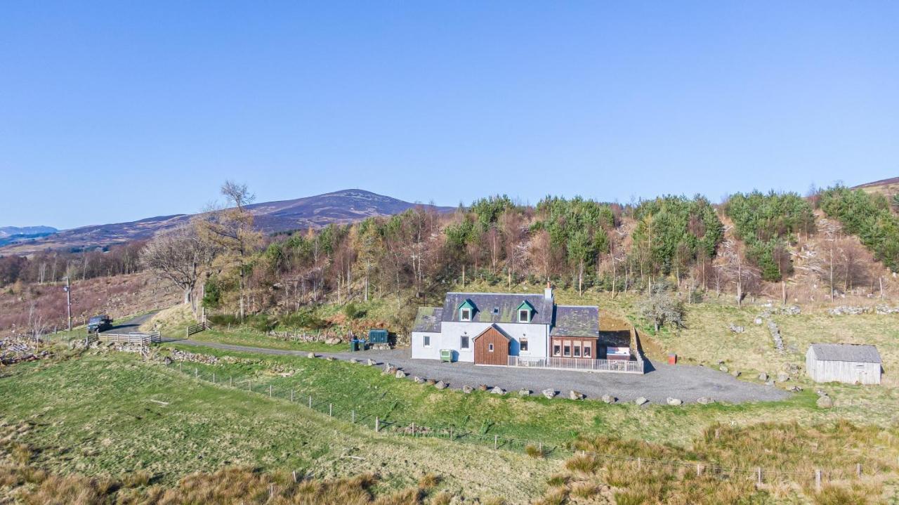 Stags View With Hot Tub Villa Blairgowrie and Rattray Exterior photo